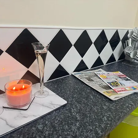 Hicks Central - Sleeps 2